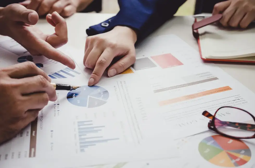 Choosing the Right Inventory Valuation Method LIFO FIFO Weighted Average Cost
